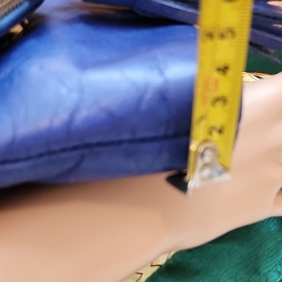 Estelon Electric Blue Leather Crossbody/Wristlet/ Clutch with Tassels EUC - Picture 14 of 14